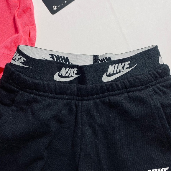 Nike Girls Tee Shirt & High Waist Shorts Set 2T - Picture 9 of 11